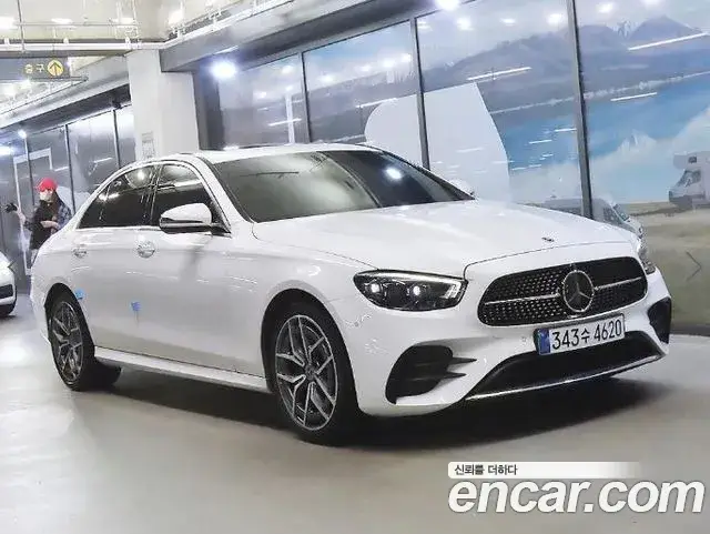 Mercedes-Benz E-Class, 2023