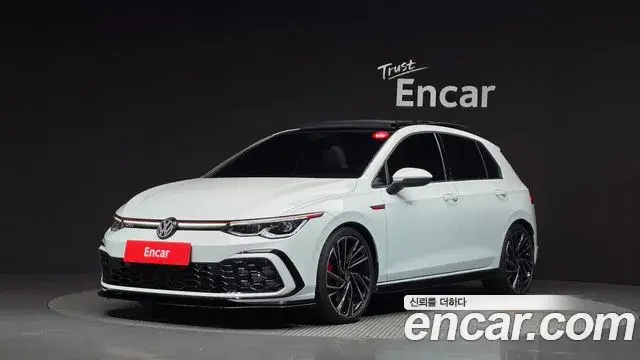 Volkswagen Golf, 2023