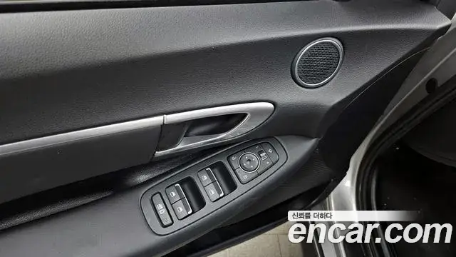 Hyundai Sonata Hybrid, 2019