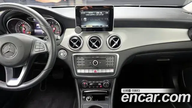 Mercedes-Benz GLA-Class, 2018