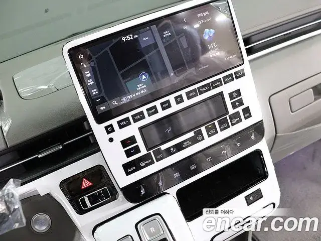 Hyundai Staria, 2025