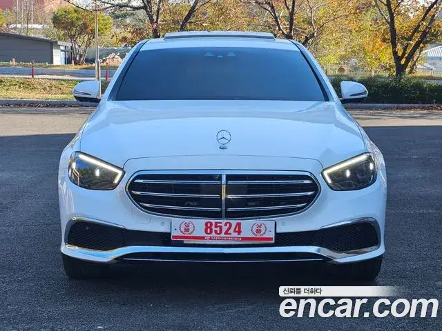 Mercedes-Benz E-Class, 2022