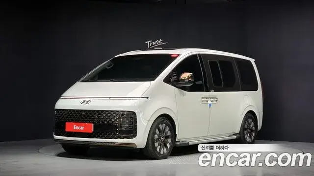 Hyundai Staria, 2023