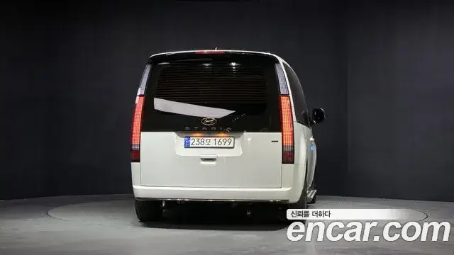 Hyundai Staria, 2023