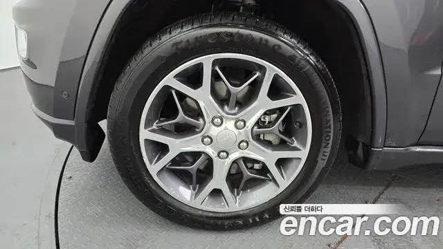 Jeep Grand Cherokee, 2021