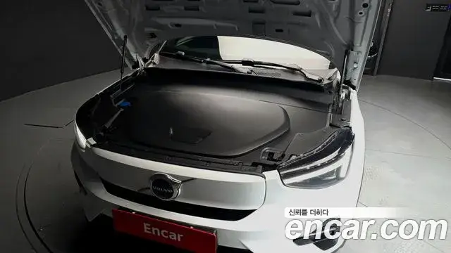 Volvo XC40 Recharge, 2024