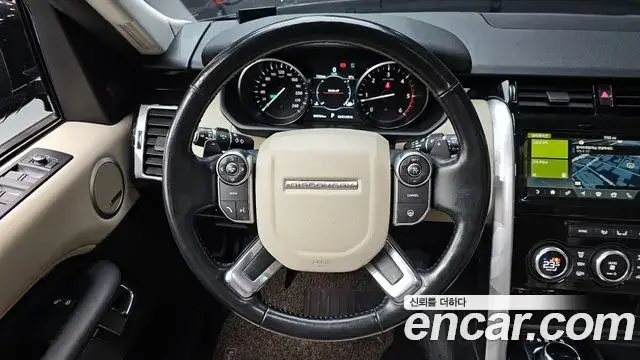 Land Rover Discovery 5, 2018