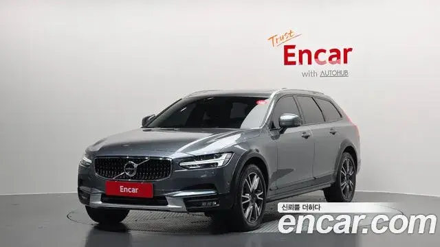 Volvo V90 Cross Country, 2019