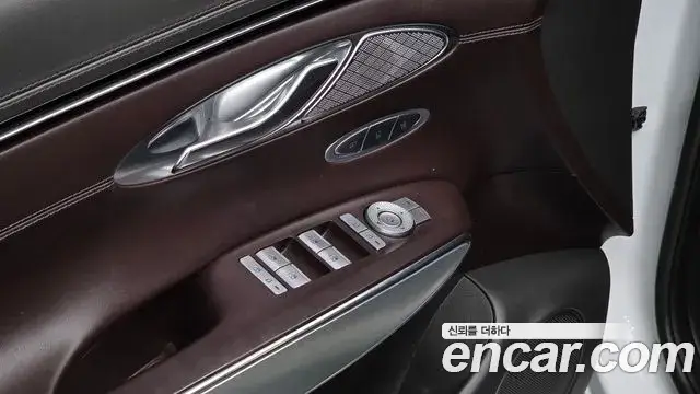 Genesis GV70, 2021
