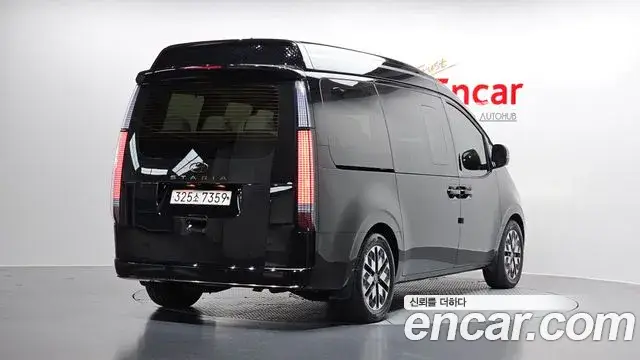 Hyundai Staria, 2022