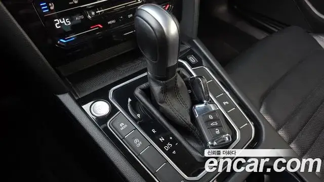 Volkswagen Passat GT, 2022
