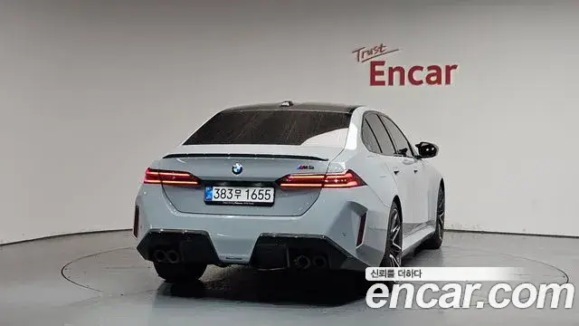 BMW M5, 2025