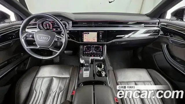 Audi A8, 2021