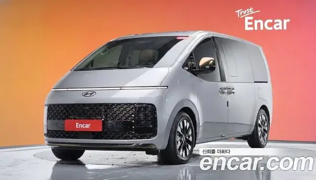 Hyundai Staria, 2025