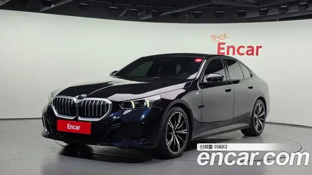 BMW 5 Series, 2024