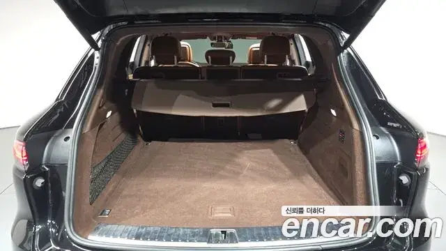 Porsche Cayenne, 2023