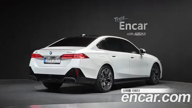 BMW 5 Series, 2025
