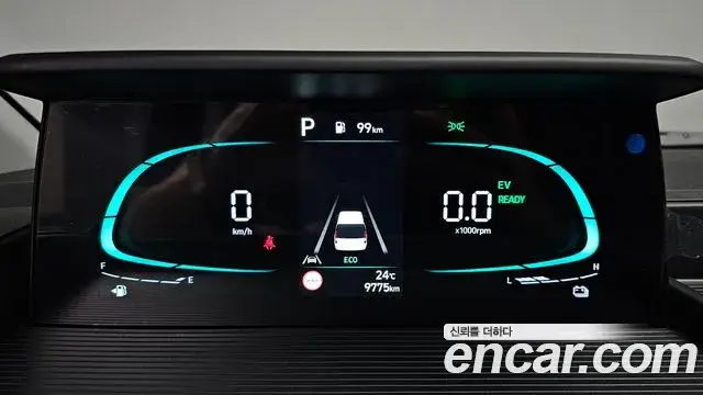 Hyundai Staria, 2025