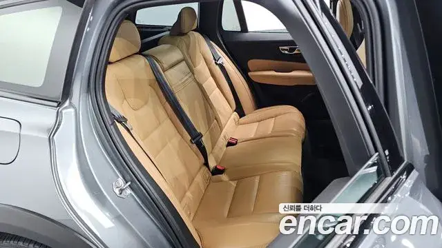Volvo V60 Cross Country, 2019