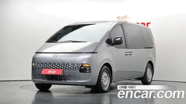 Hyundai Staria, 2022