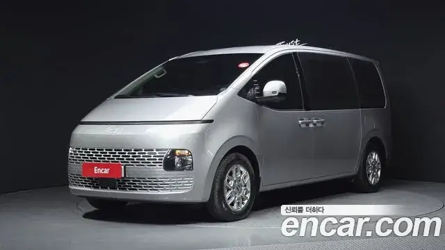 Hyundai Staria, 2025