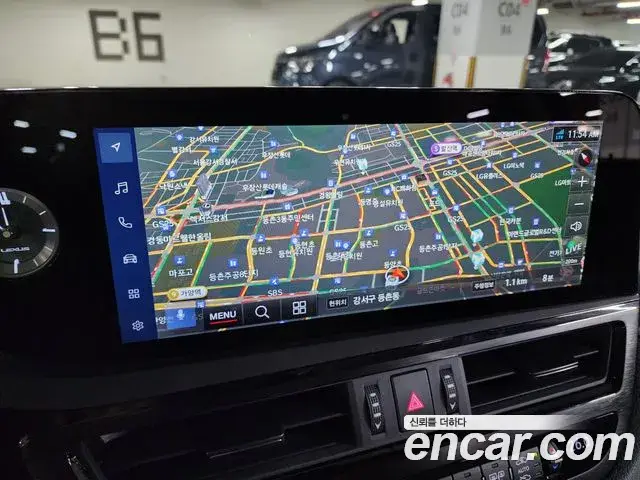 Lexus ES300h, 2024