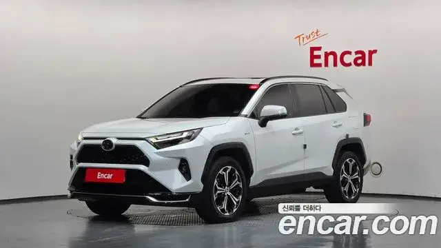 Toyota RAV4, 2025
