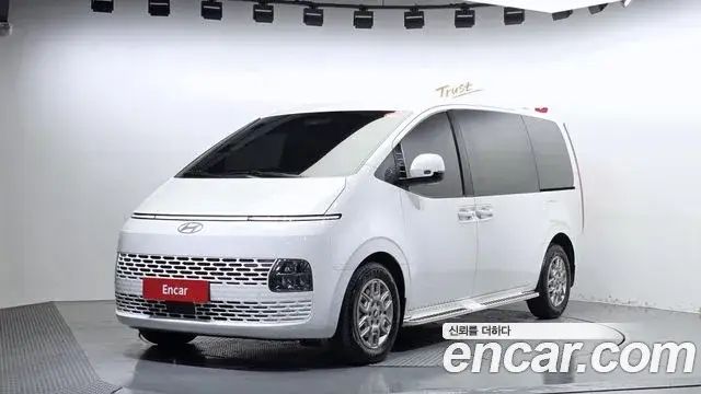 Hyundai Staria, 2025