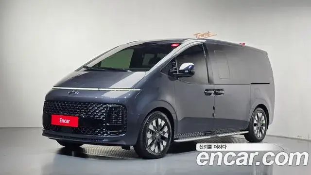 Hyundai Staria, 2023