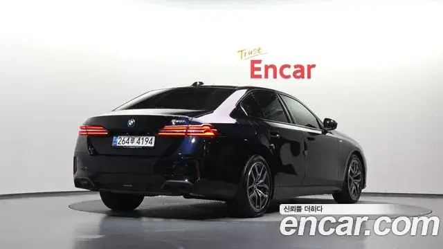 BMW 5 Series, 2024