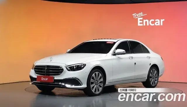 Mercedes-Benz E-Class, 2023
