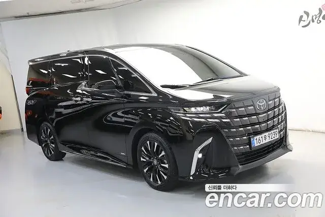 Toyota Alphard, 2025