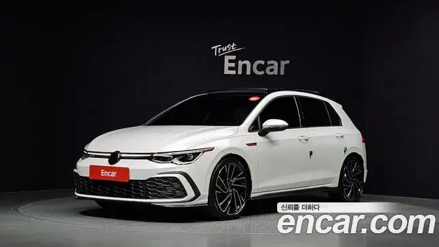 Volkswagen Golf, 2023