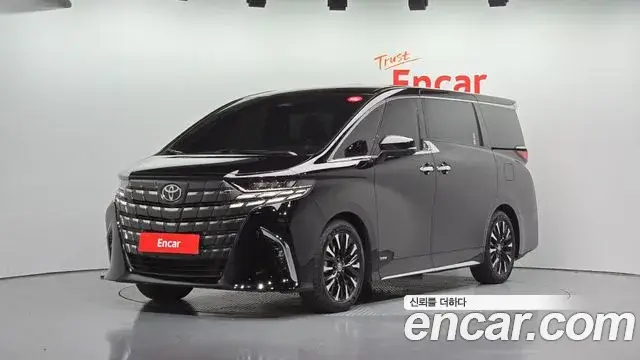 Toyota Alphard, 2025