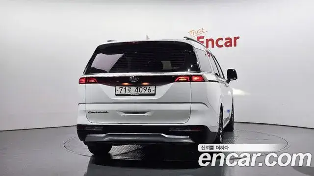 Kia Carnival, 2021