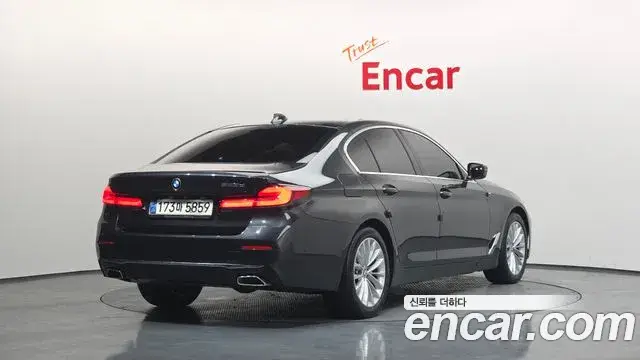 BMW 5 Series, 2021