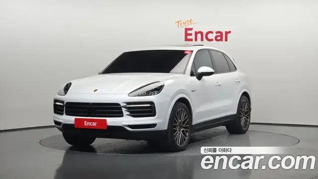 Porsche Cayenne, 2023