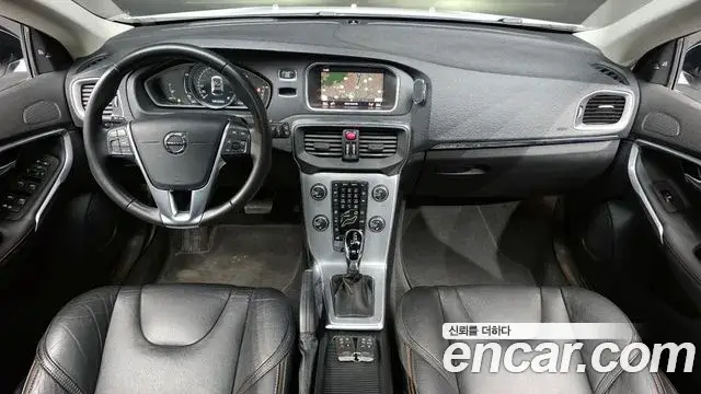 Volvo V40 Cross Country, 2019