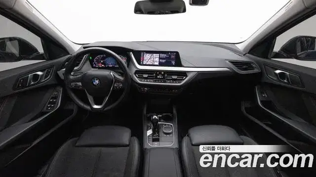 BMW 1 Series, 2021
