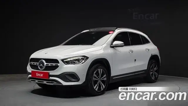 Mercedes-Benz GLA-Class, 2021