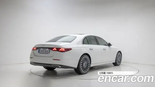 Mercedes-Benz E-Class, 2024