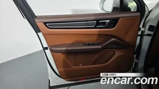 Porsche Cayenne, 2021