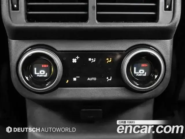 Land Rover Range Rover Velar, 2025