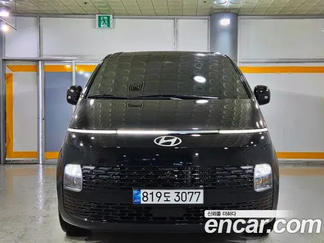 Hyundai Staria, 2025