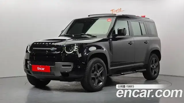 Land Rover Defender, 2025