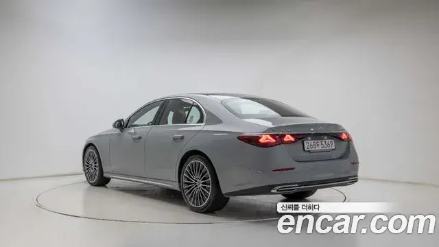 Mercedes-Benz E-Class, 2026