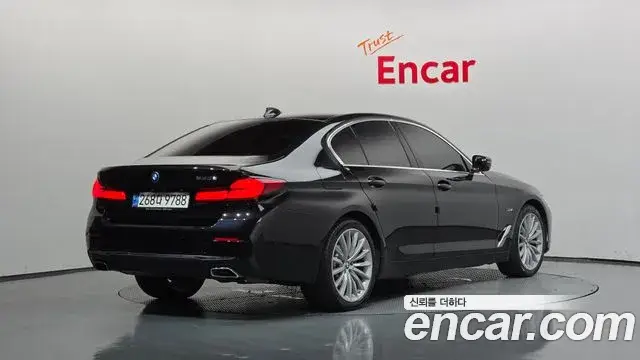 BMW 5 Series, 2022