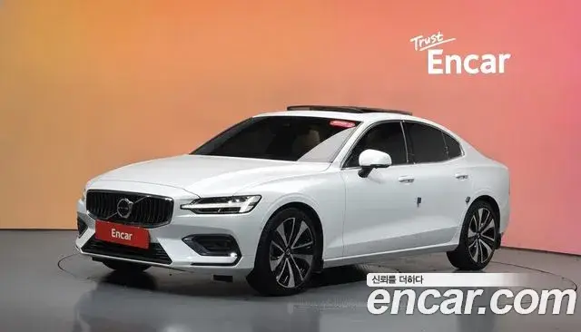 Volvo S60, 2023