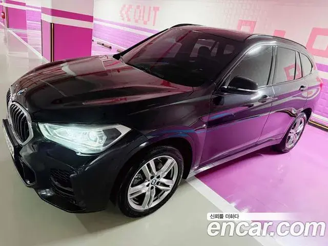 BMW X1 2020 — Photo 8/20