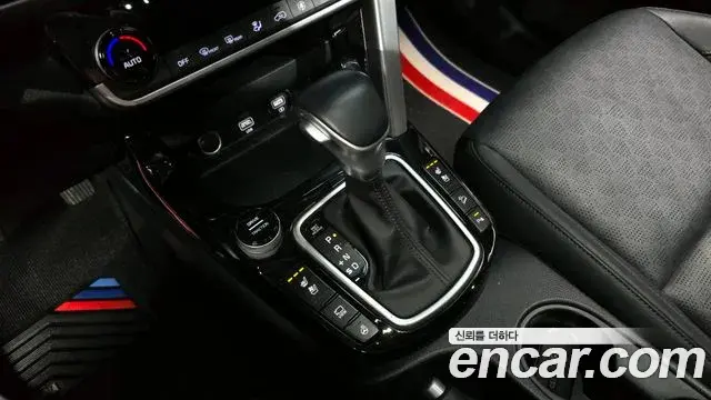 Kia Seltos 2019 — ფოტო 7/20